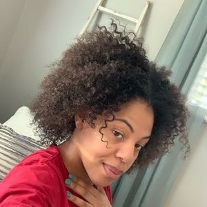 Meet your Posher, Krystal